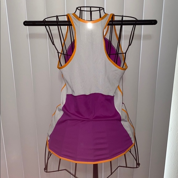 Nike Dri-Fit tank top - Picture 2 of 3